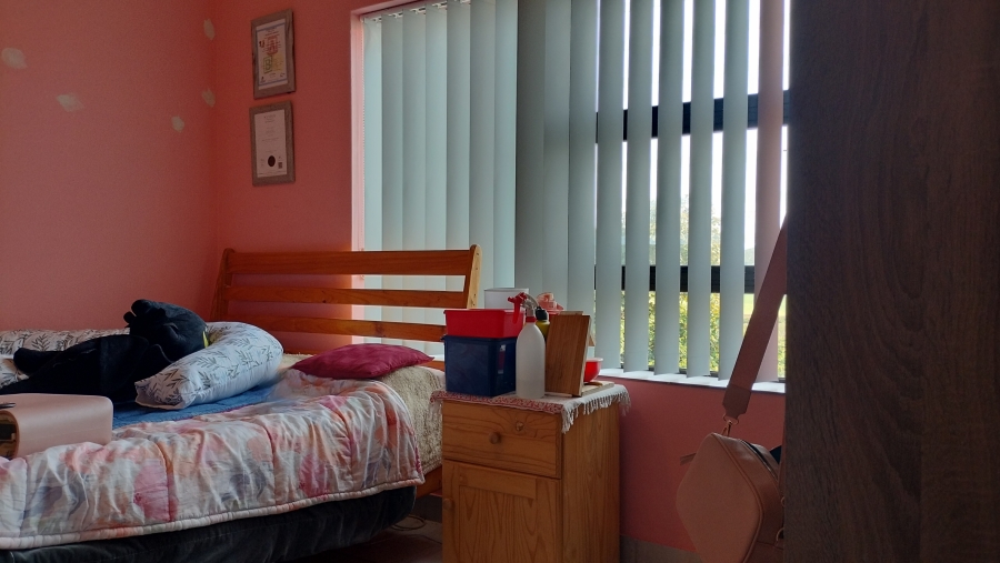 3 Bedroom Property for Sale in Fraaiuitsig Western Cape